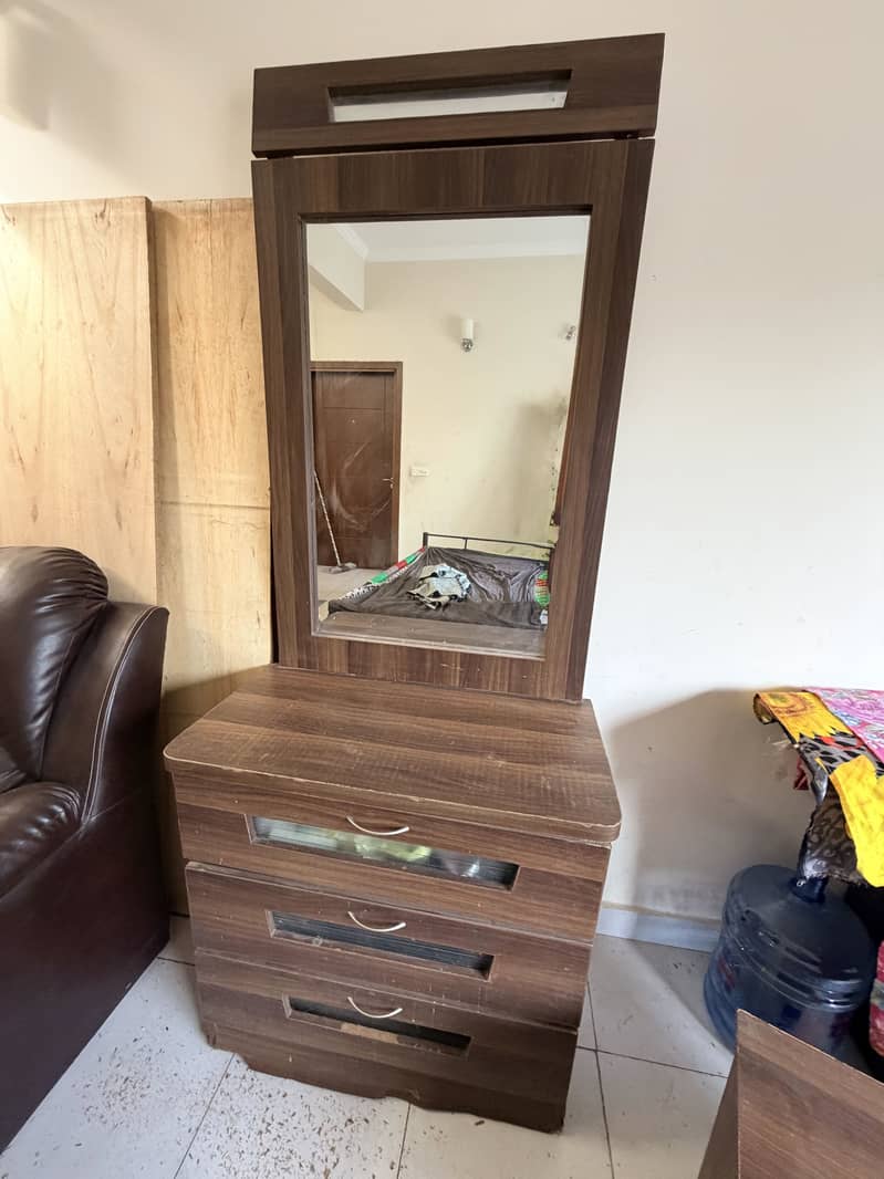 F Size Bed, Dressing Table, Side Table 0