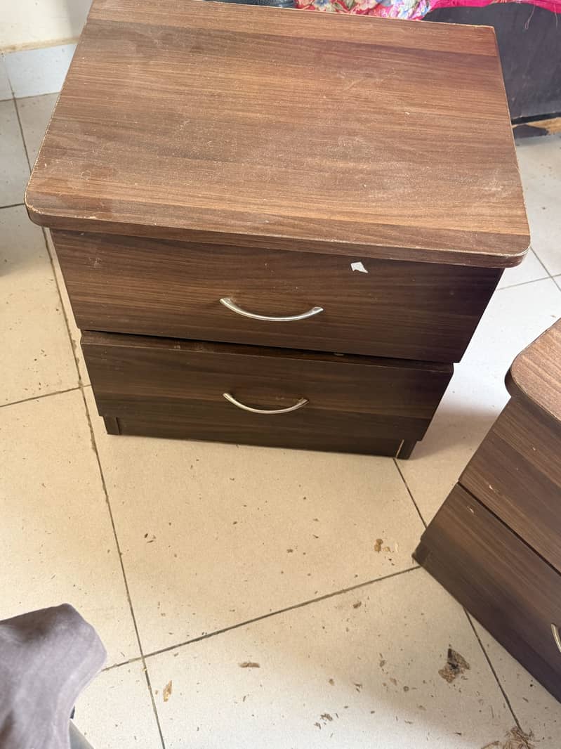 F Size Bed, Dressing Table, Side Table 1