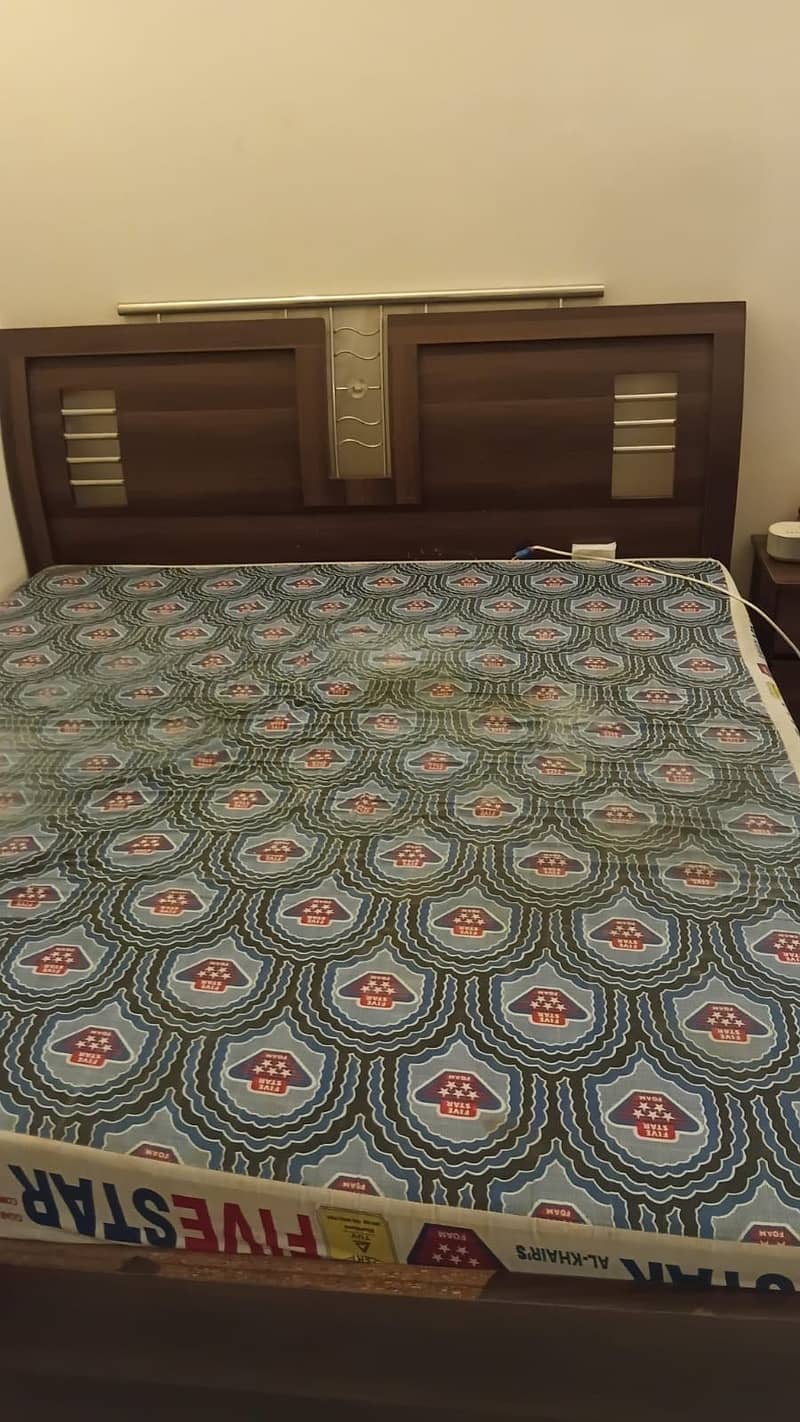 F Size Bed, Dressing Table, Side Table 3
