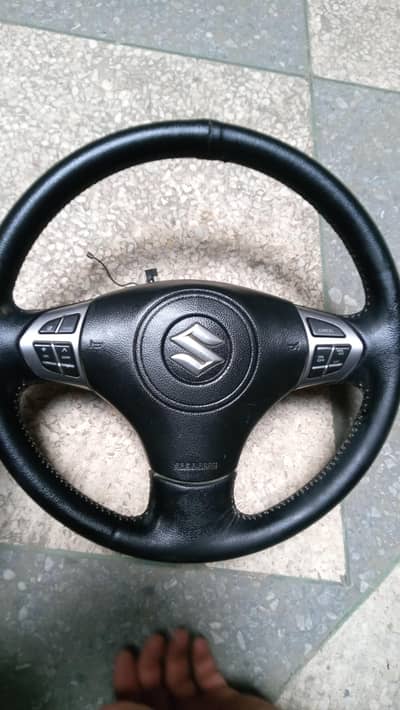 Suzuki Multimedia Steering