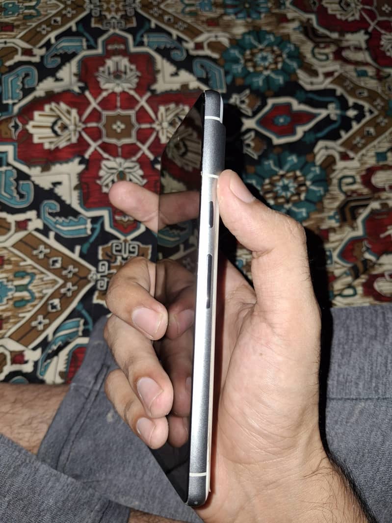Google Pixel 7 6
