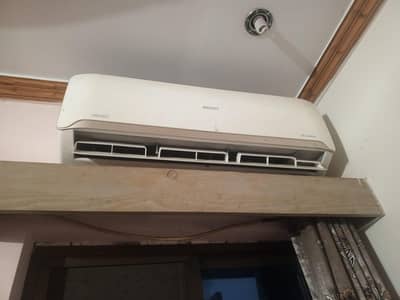 orient ac 1.5 ton good condition all ok ha