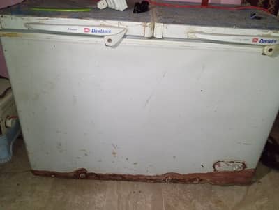 Dawlance double door freezer