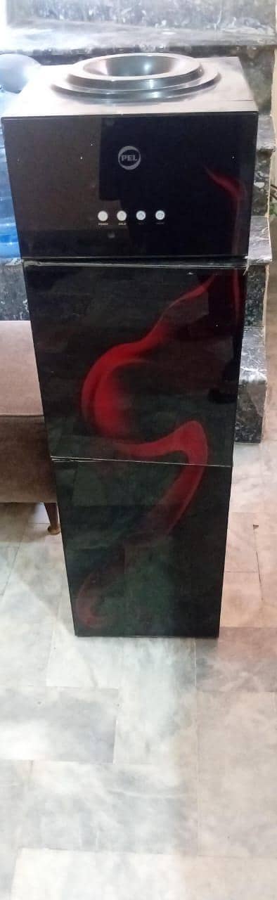 pel water dispenser for sale like a new