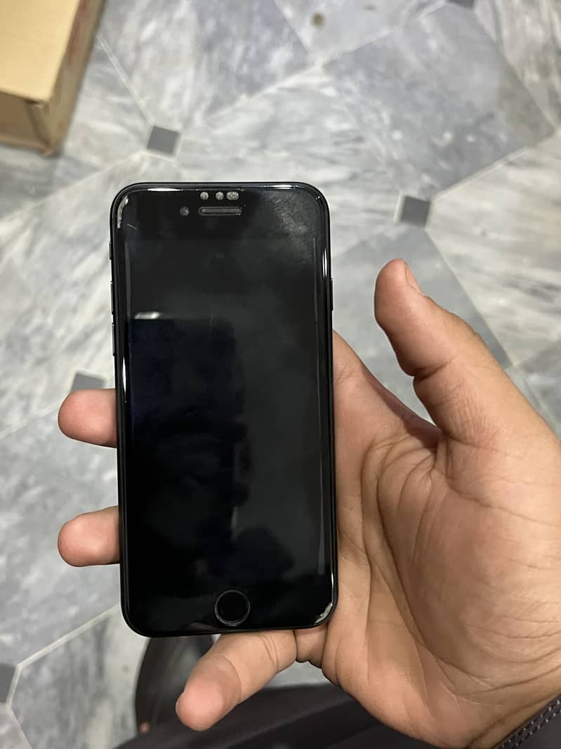 Apple iPhone SE 2