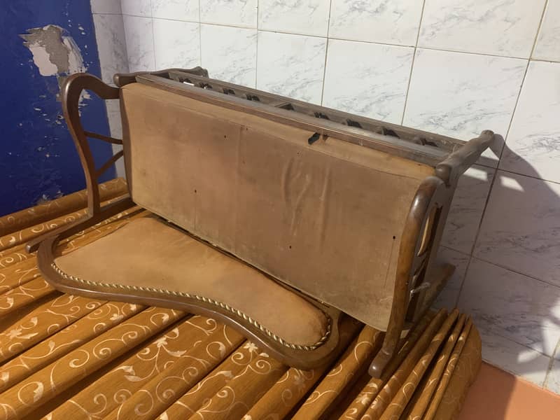 Sofa set with setti 4