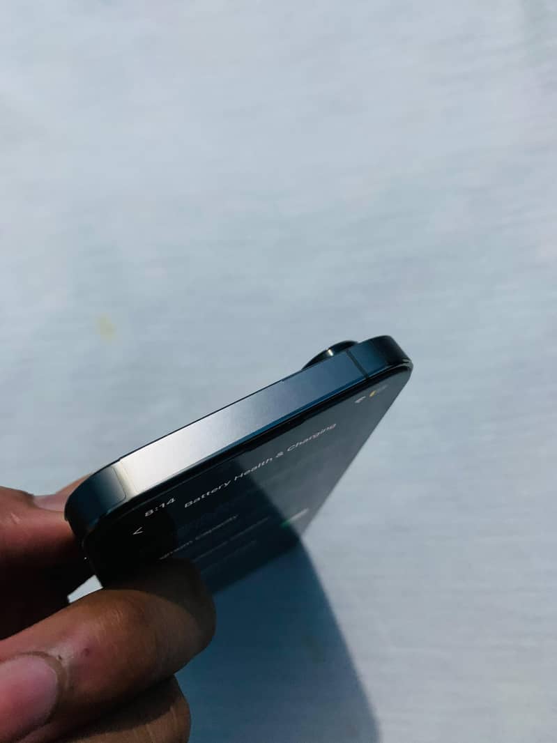 Apple iPhone 13 Pro 3