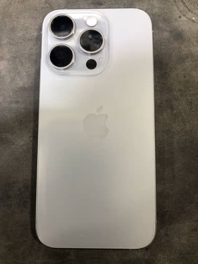 IPHONE 15 PRO NON PTA 93 BH WITH BOX