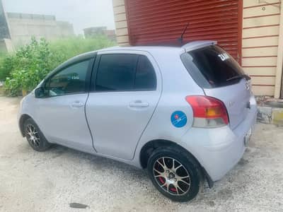 Toyota Vitz 2015