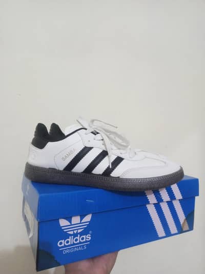 Black and White Samba For Urgent Sale!!