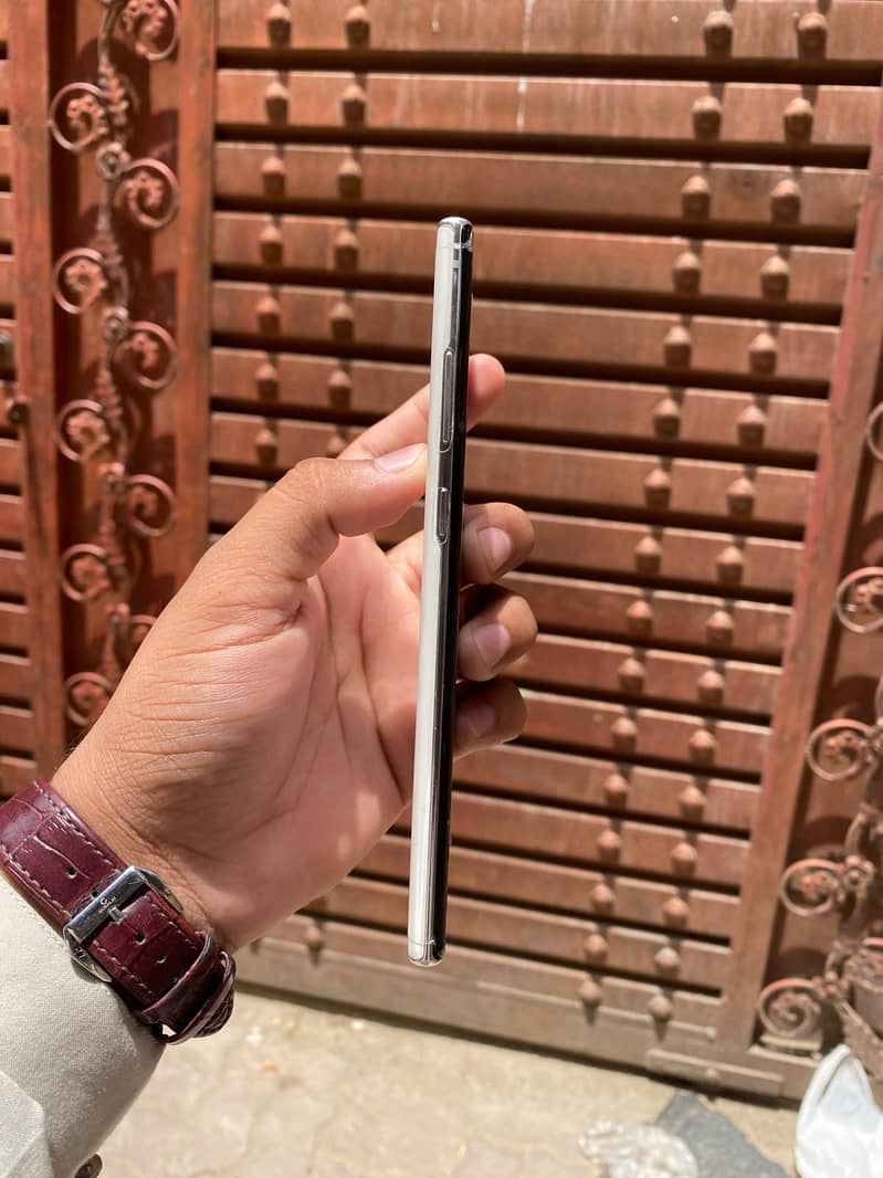 Samsung Mobile Note 10 Plus 3
