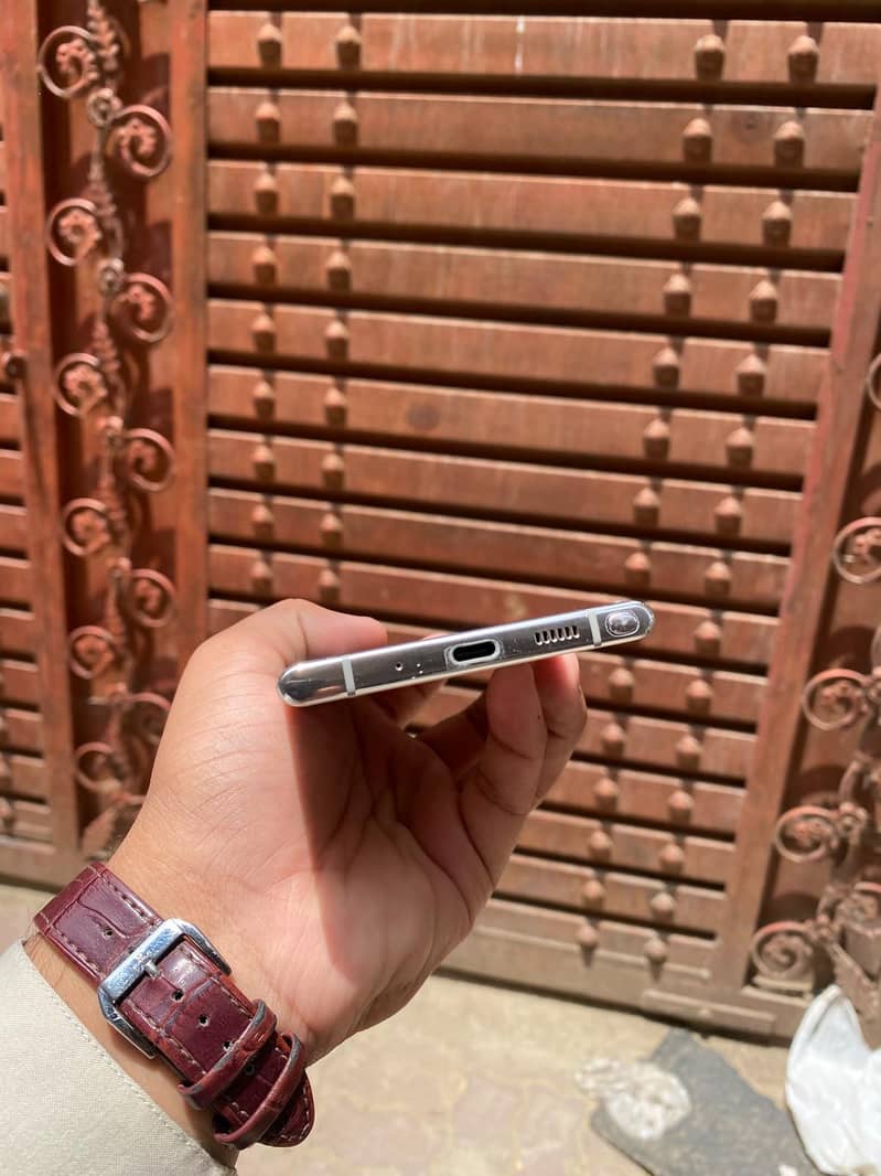 Samsung Mobile Note 10 Plus 5