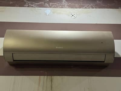 Gree 1.5 Ton Inverter Ac just like brand new