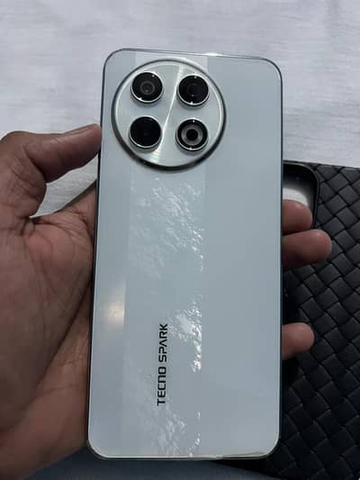 Tecno SPARK 30 Pro