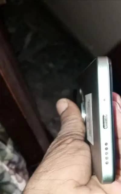 Xiaomi POCO C75 10 by 10 condition scratch less official guarantee 5