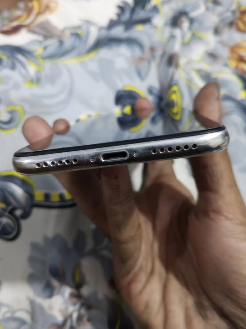 Apple iPhone X 1