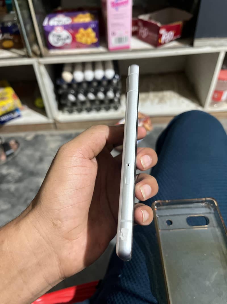 Google pixel 7a 2