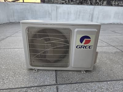 gree 1 ton Non Inverter Ac