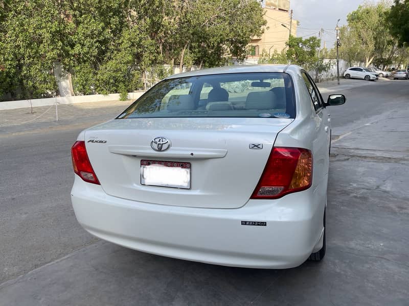 Toyota  Axio 4