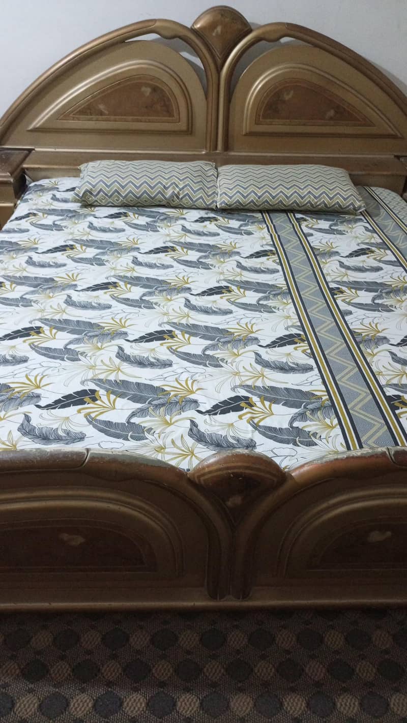 bedroom set 0