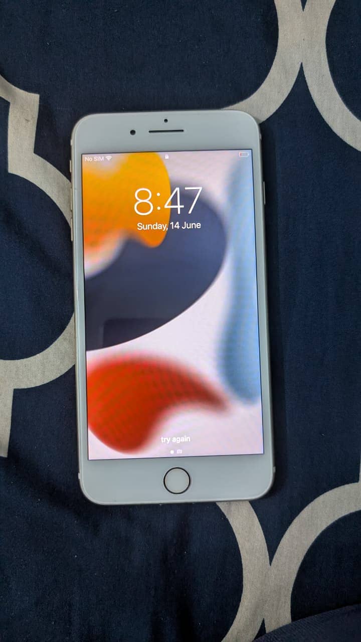 Apple iPhone 7 Plus 0