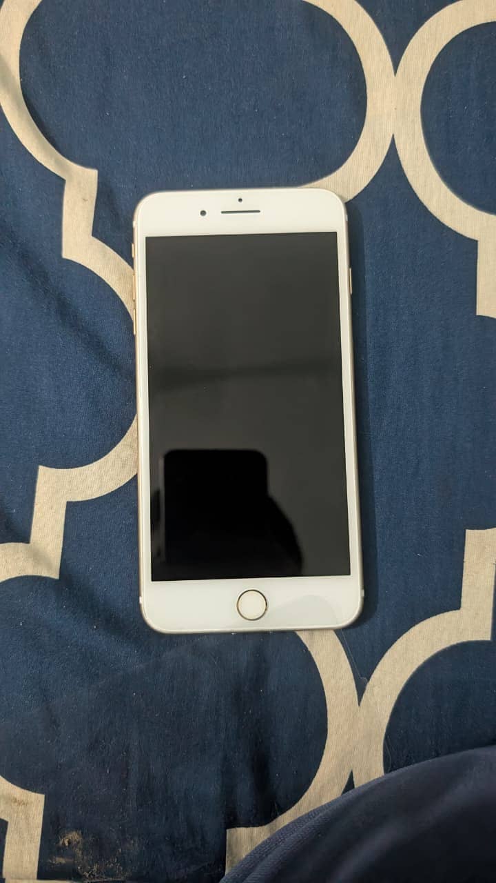 Apple iPhone 7 Plus 1