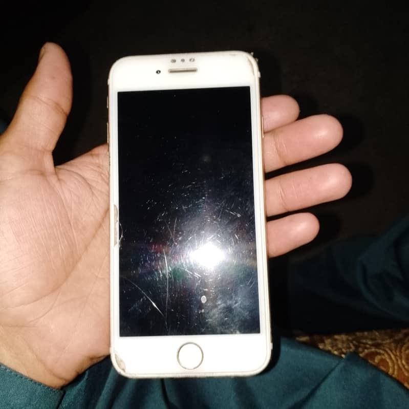 Apple iPhone 7 1