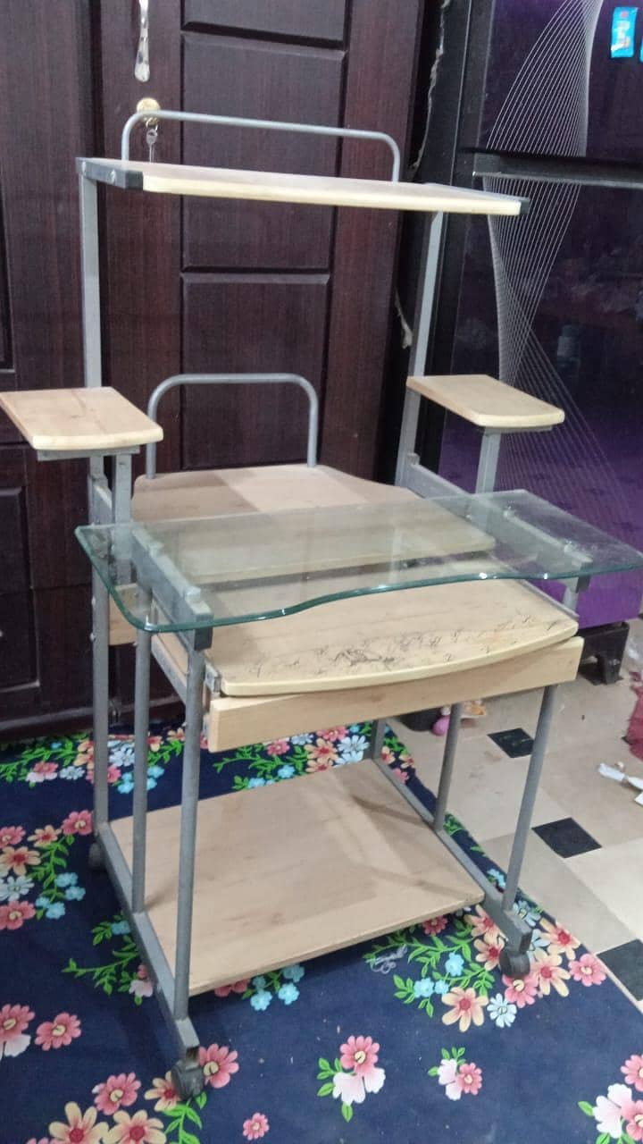 Computer Trolley 1