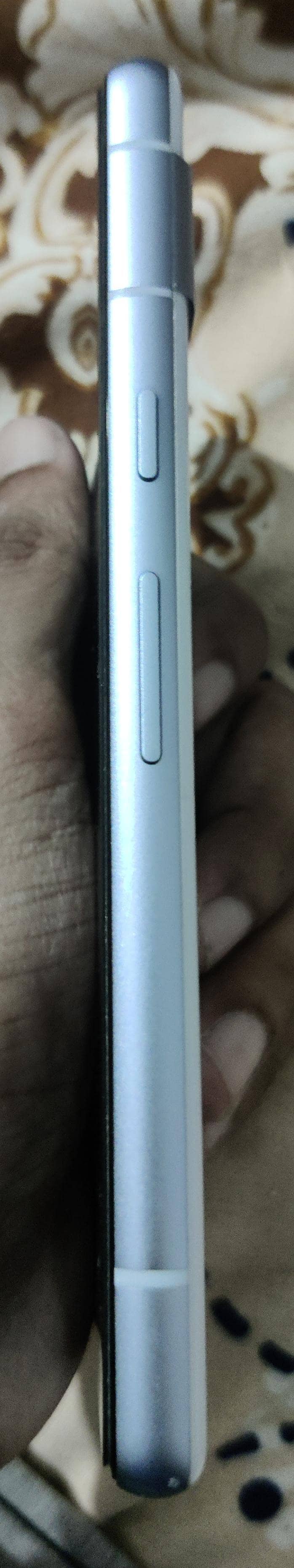 Google Pixel 7a 2