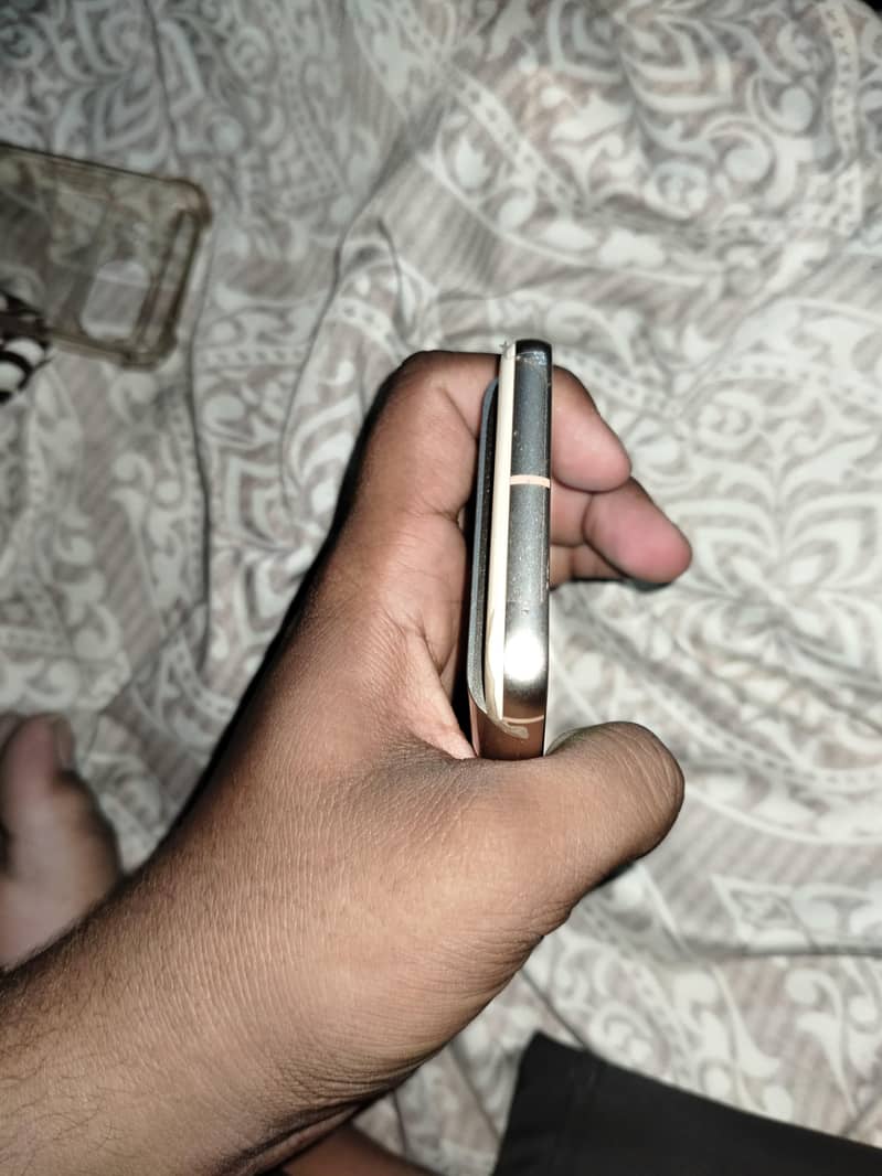 Google Pixel 8 3