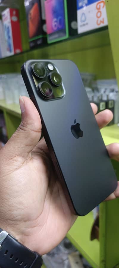 Apple iPhone 16 Pro Max