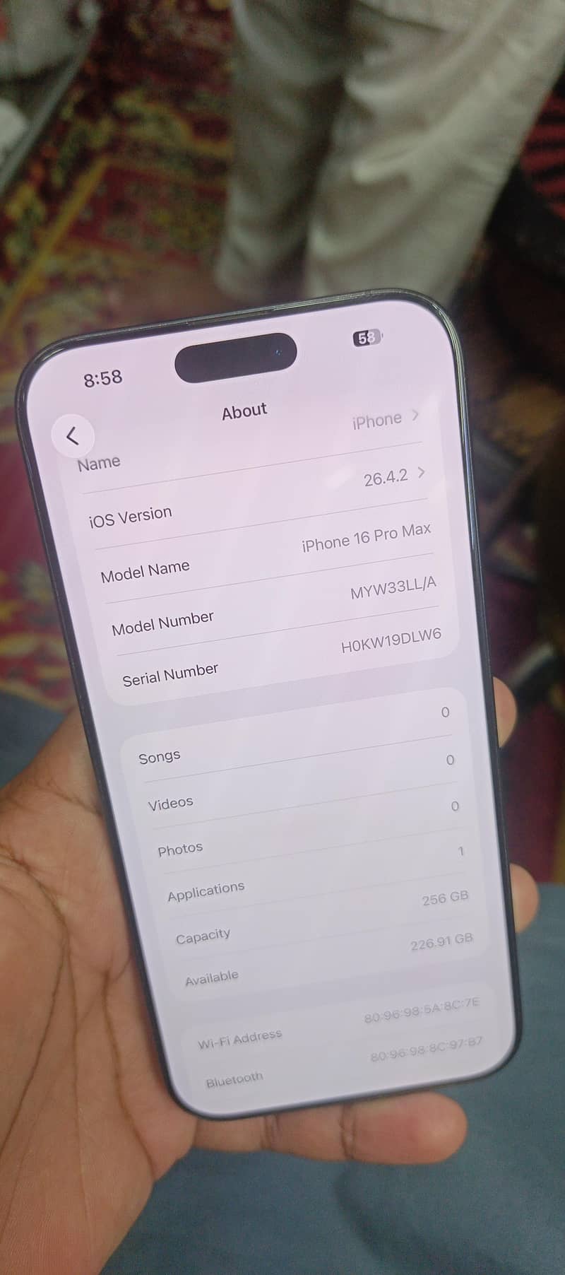 Apple iPhone 16 Pro Max 1