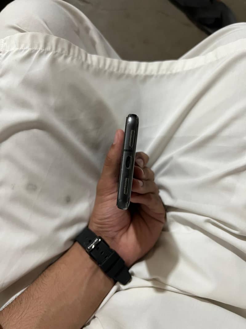 Google Pixel 8 3