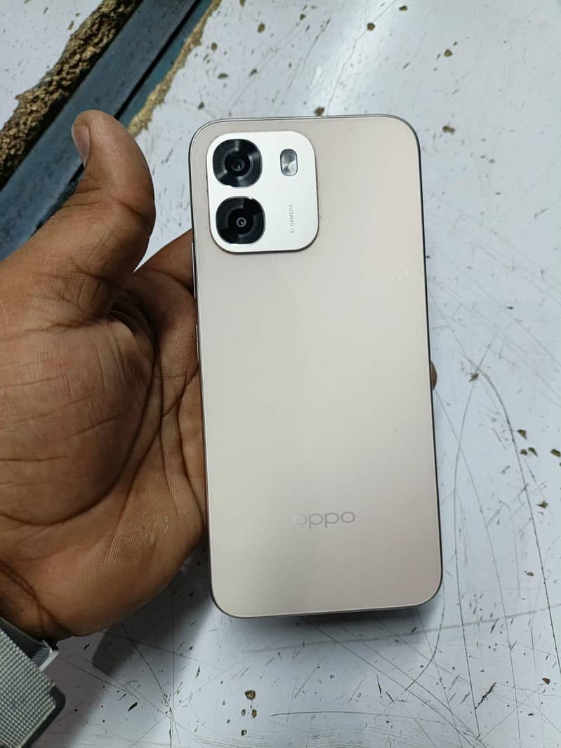OPPO A6 0