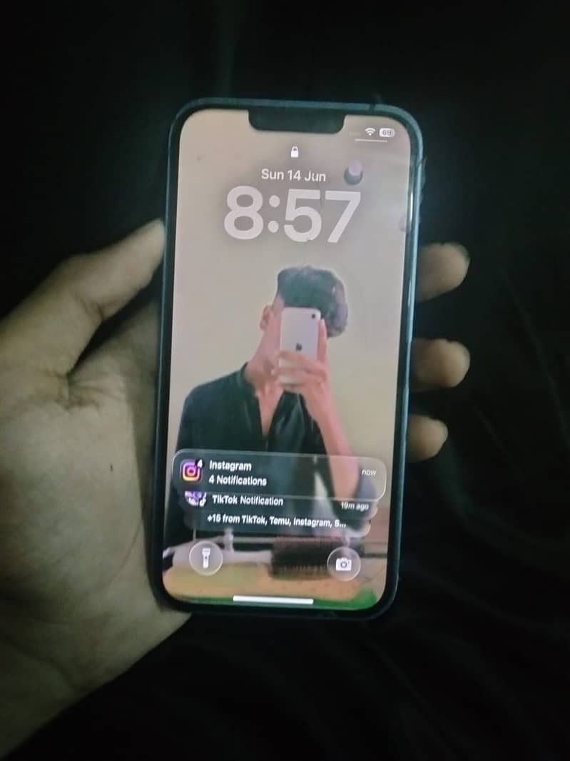 Apple iPhone 13 3