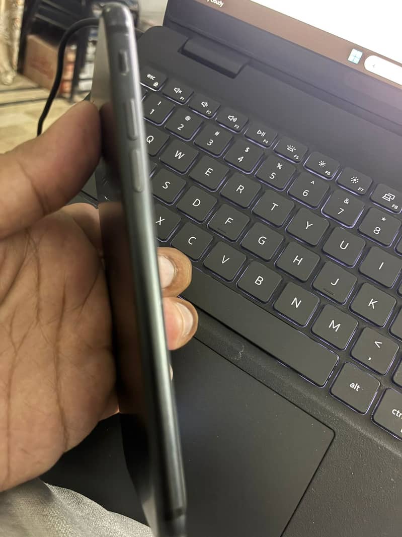 Apple iPhone 7 2