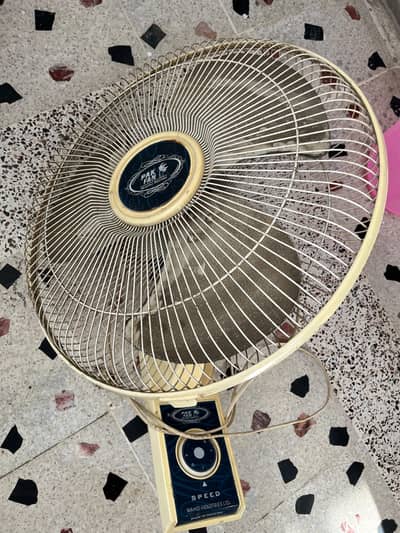 bracket fan for sale