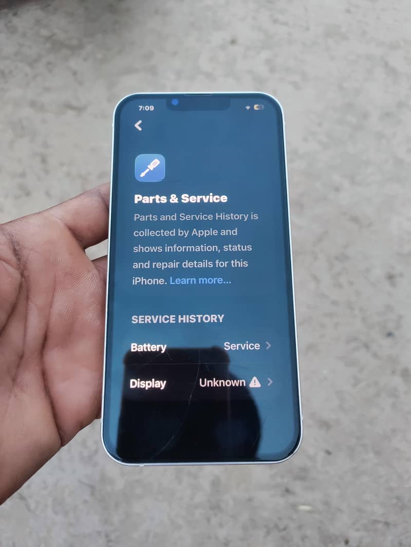 Apple iPhone 13 4