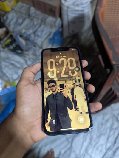 I phone 12 64Gb Jv ( Urgent sale )