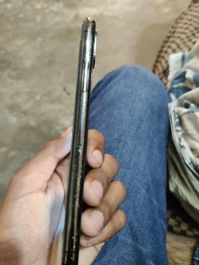 Apple iPhone X 2
