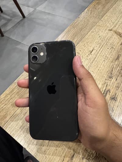 Apple iPhone 11 / 128 GB