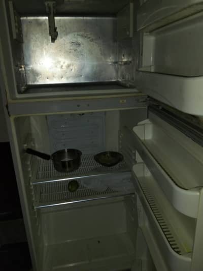 Refrigerator for Sale – Fully Used but in Good Working Condition