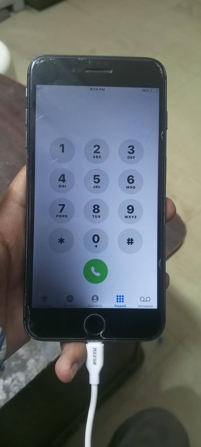 Apple iPhone 8 Plus 0