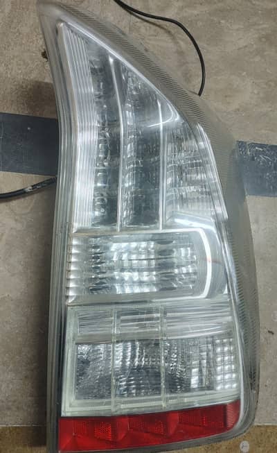 Toyota prius 2009 to 2015 back light right side