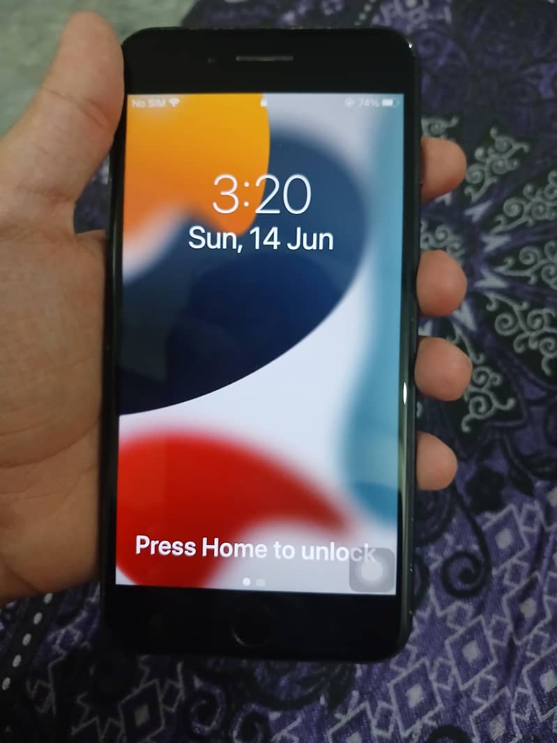 Apple iPhone 7 Plus 5