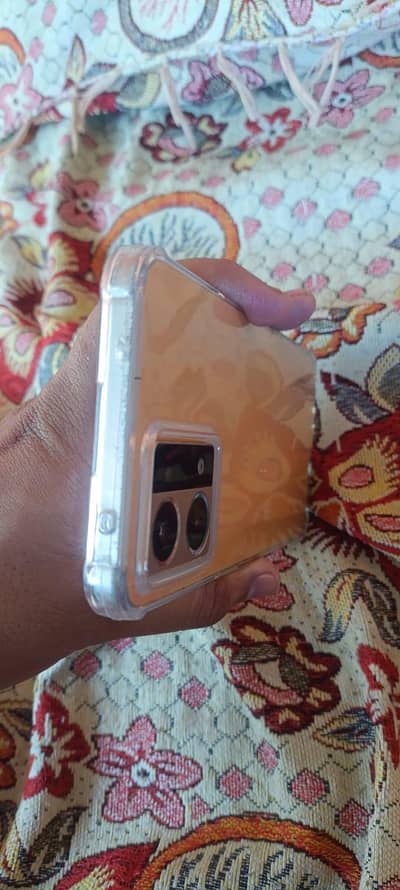 OPPO F21 Pro