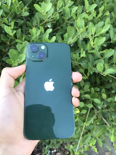 Apple iPhone 13