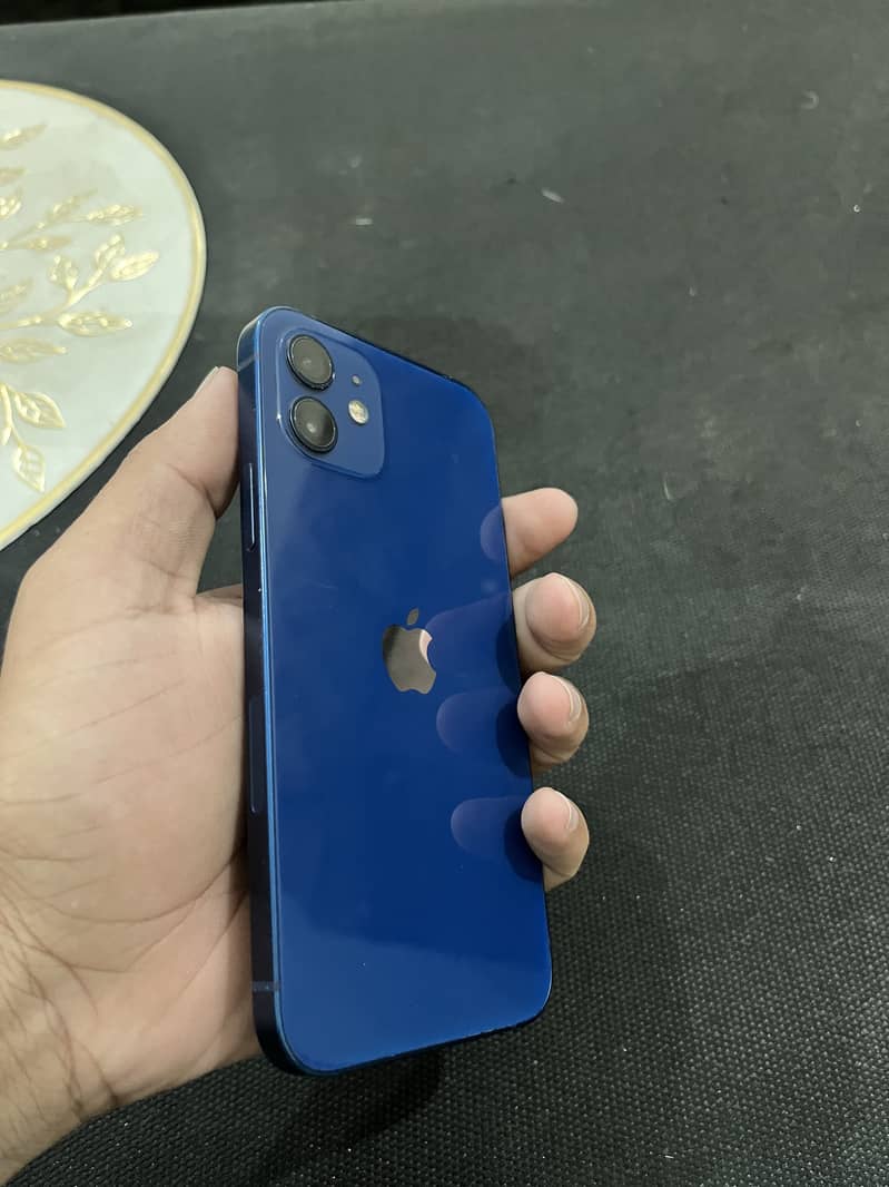 Apple iPhone 12 2