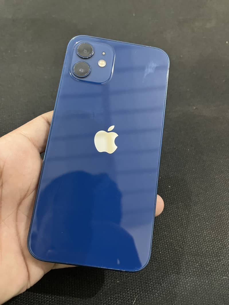 Apple iPhone 12 3
