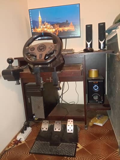 gaming PC with steering wheel